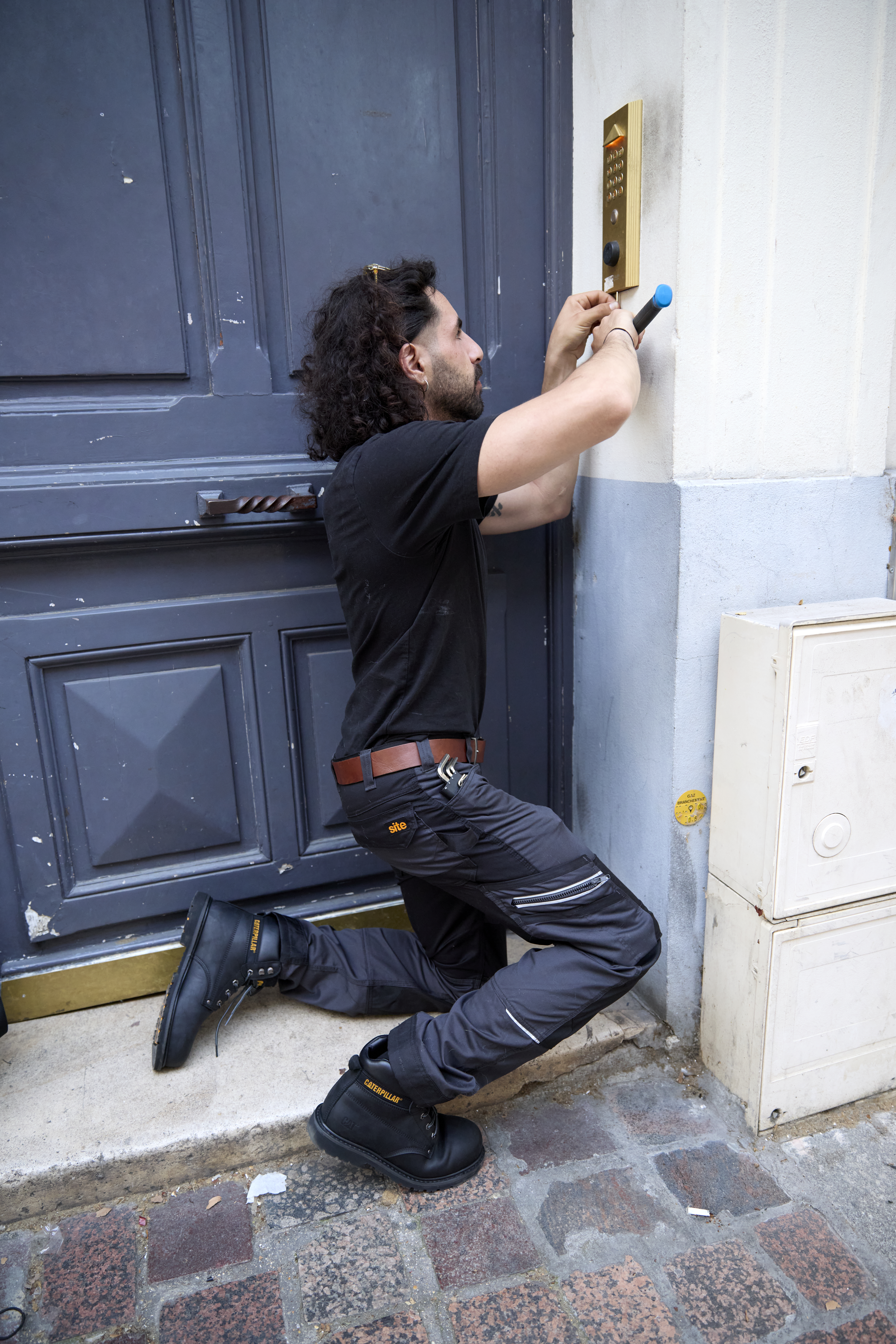 Serrurier en intervention Charenton-le-Pont